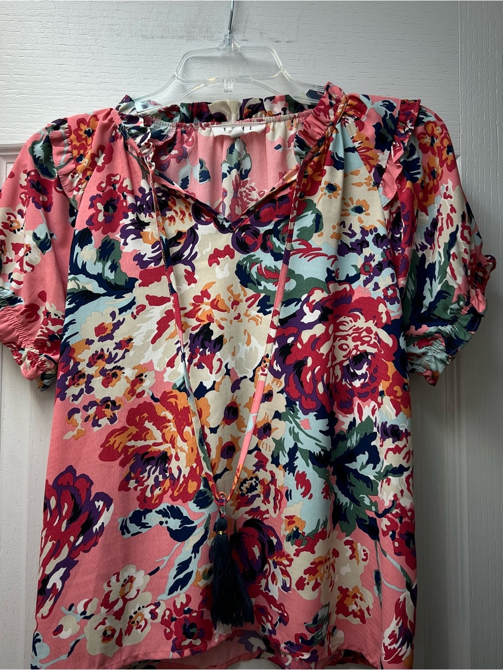 THML Women's Floral Print Short Sleeve Top Sz XS